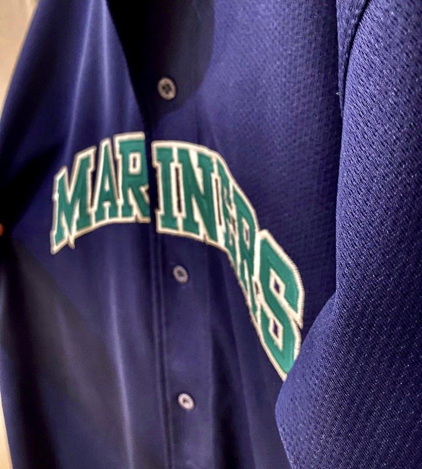 MLB SEATTLE MARINERS JERSEY, Men's Fashion, Activewear on Carousell