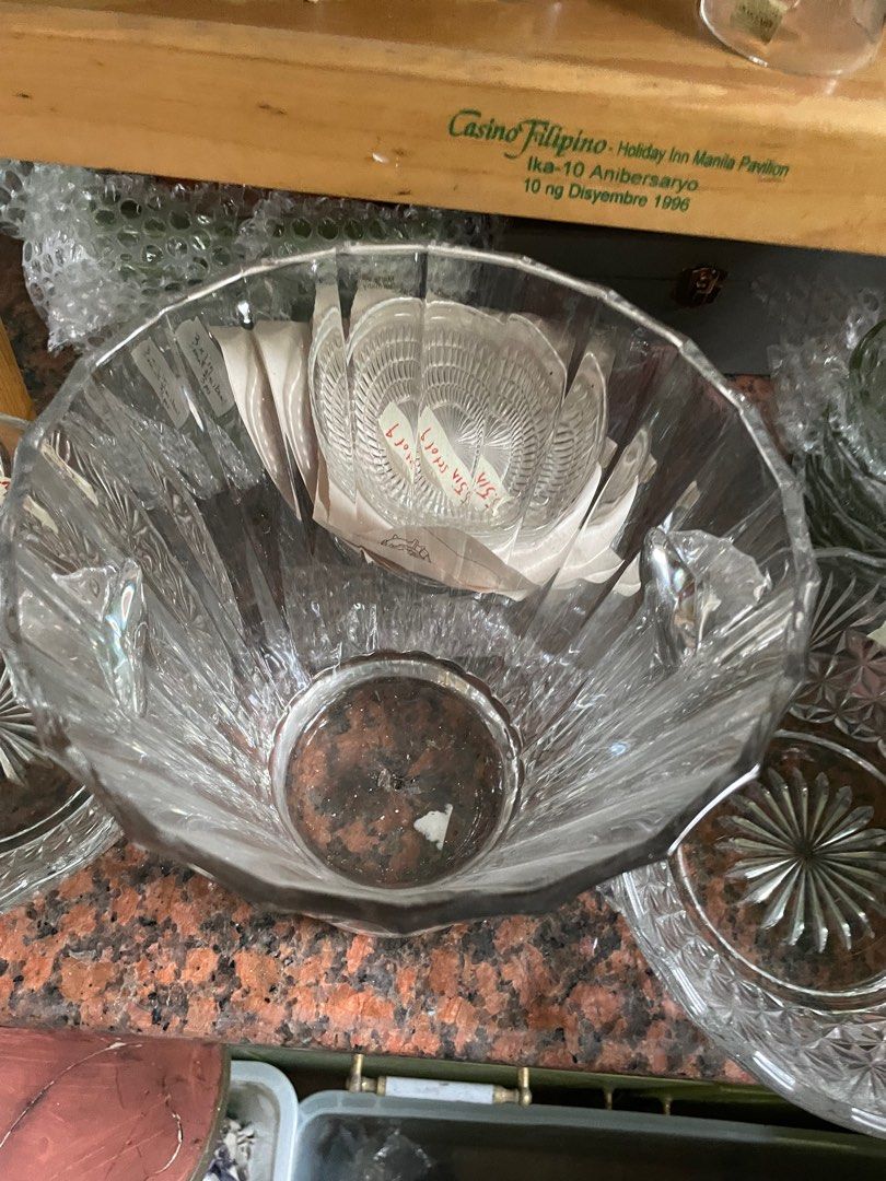 MM only] Thick Glass Vase or Wine Holder Decor, Furniture & Home Living,  Home Decor, Vases & Decorative Bowls on Carousell