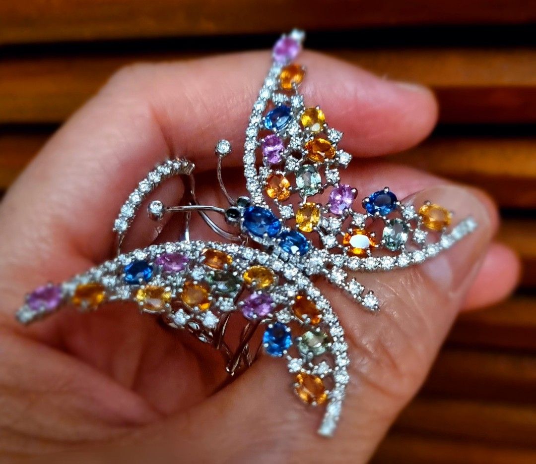FLAPPING WINGS MULTI COLOURED SAPPHIRE DIAMOND BUTTERFLY RING IN