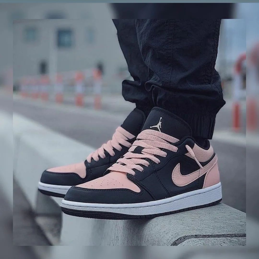 aj1 low crimson tint