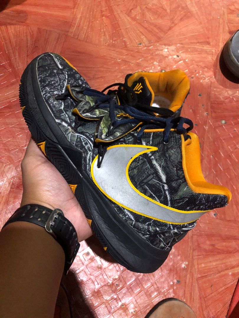 Nike Kyrie 5 EP Taco Multi Color Basketball Shoes 26 cm Men s Fashion Footwear Sneakers on Carousell