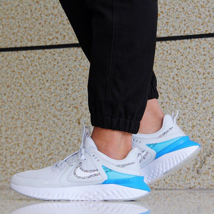 Nike legend sales react wolf grey