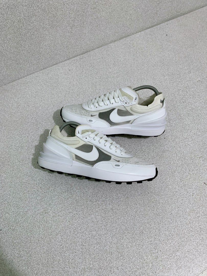 mens nike waffle one white