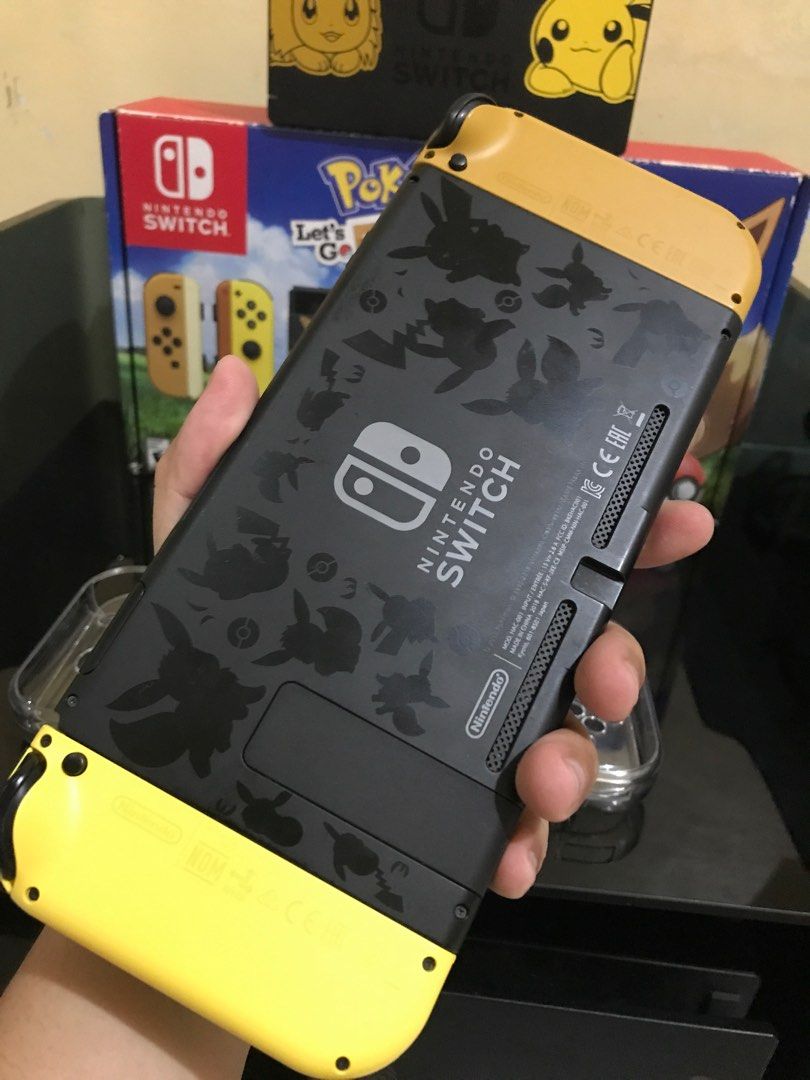 Nintendo switch pokemon edition pikachu / eevee, Video Gaming, Video