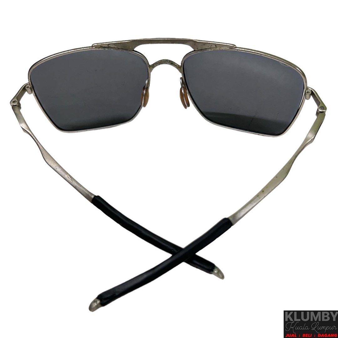 Oakley Deviation