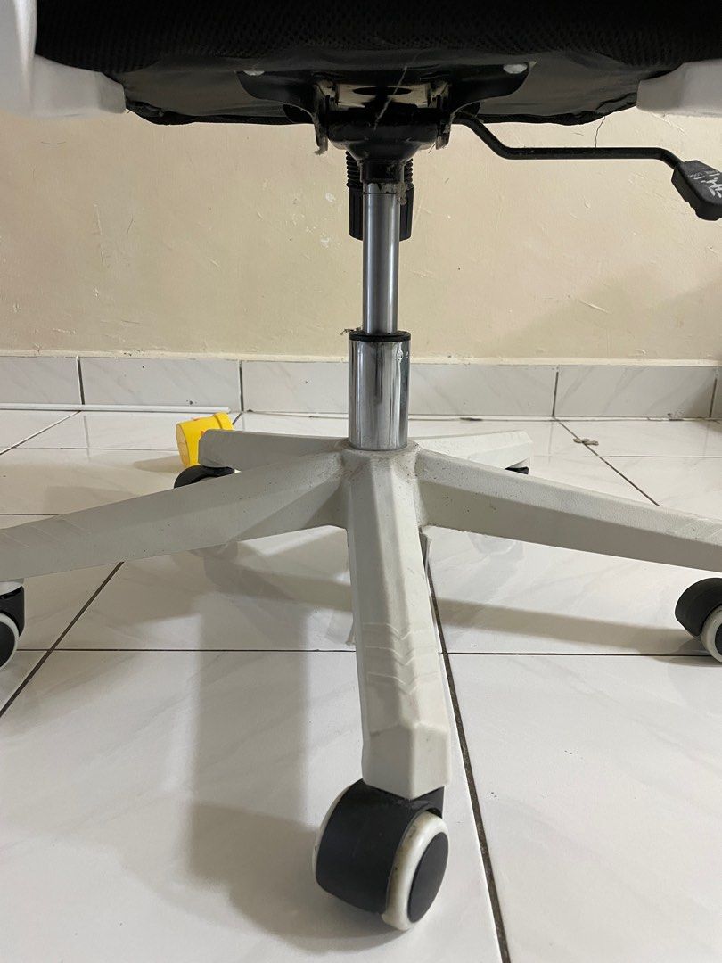 Office game chair mesh style ergonomic OC011, Furniture & Home Living