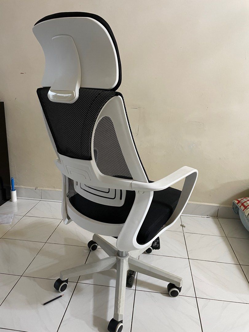 Office game chair mesh style ergonomic OC011, Furniture & Home Living