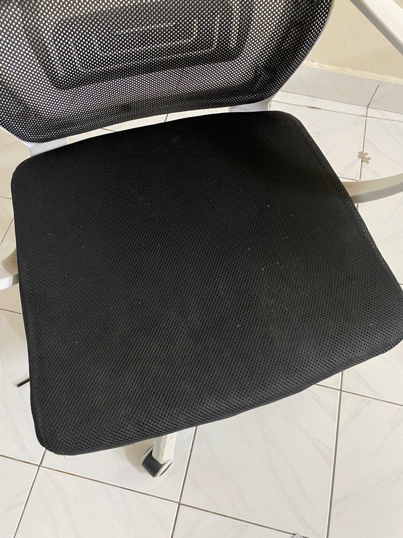 Office game chair mesh style ergonomic OC011, Furniture & Home Living