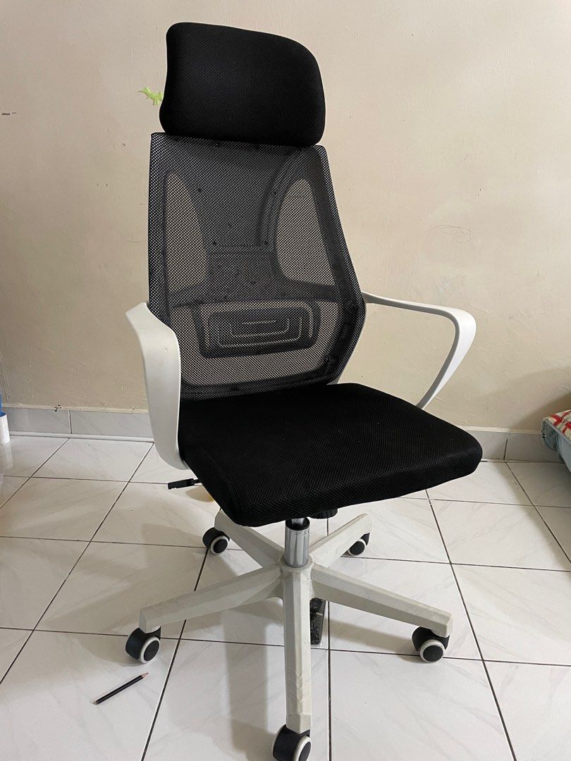 Office game chair mesh style ergonomic OC011, Furniture & Home Living