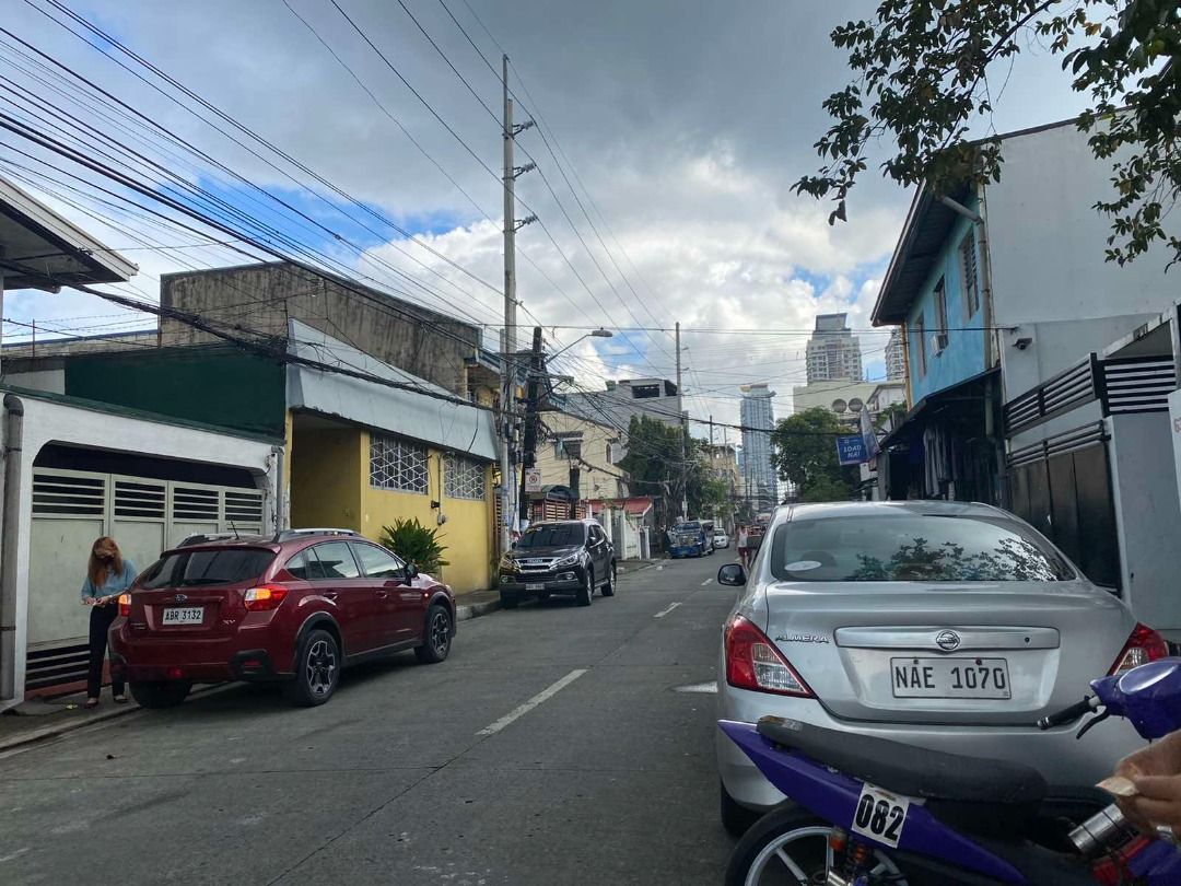 OLD HOUSE AND LOT FOR SALE IN BRGY. E. RODRIGUEZ CUBAO QUEZON CITY 23M