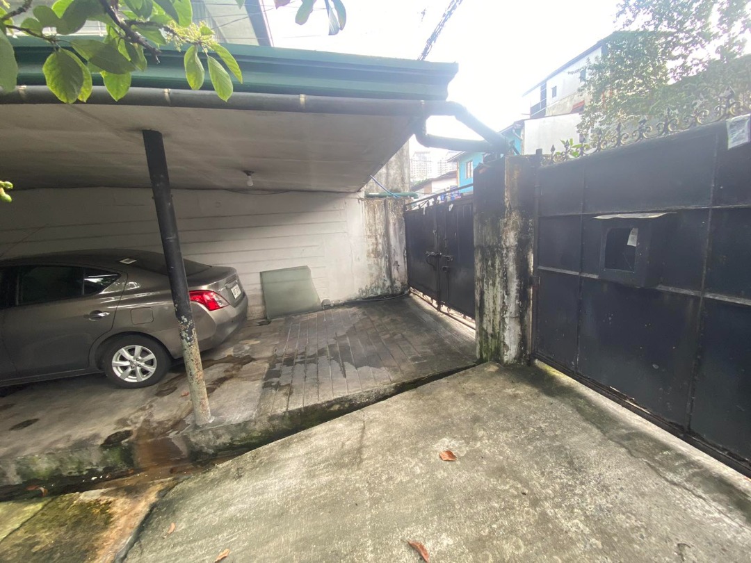 OLD HOUSE AND LOT FOR SALE IN BRGY. E. RODRIGUEZ CUBAO QUEZON CITY 23M