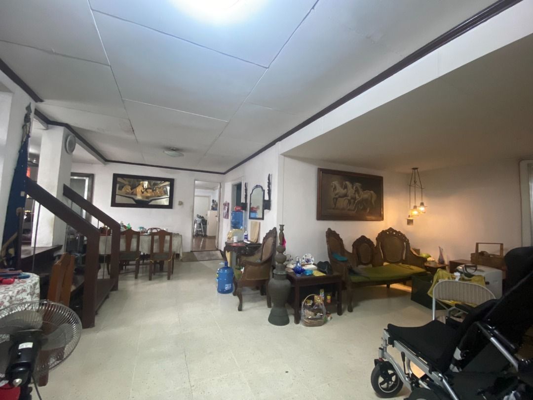 OLD HOUSE AND LOT FOR SALE IN BRGY. E. RODRIGUEZ CUBAO QUEZON CITY 23M