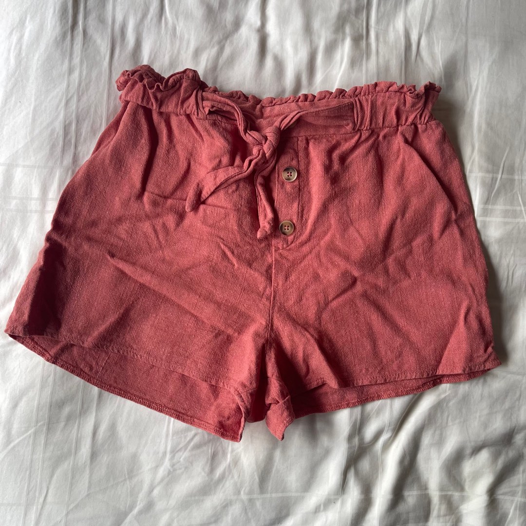 Red shorts primark online