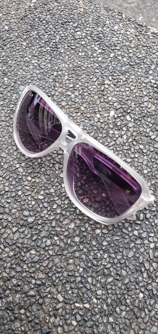 Oakley dispatch white online