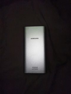 Samsung 10,000 mAh Powerbank / Battery pack
