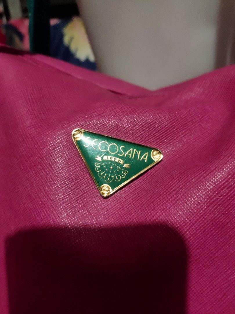 Secosana Tote Bag (Category: Tote Bags) located in Pasay City. Submitted by mgalv (Listing ID 1214342723, Image 2). Description: Ukay source. Please manage your expectations. *070.
