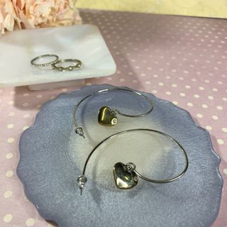 Semi hoop Heart Earrings + Duo Gold ring Set