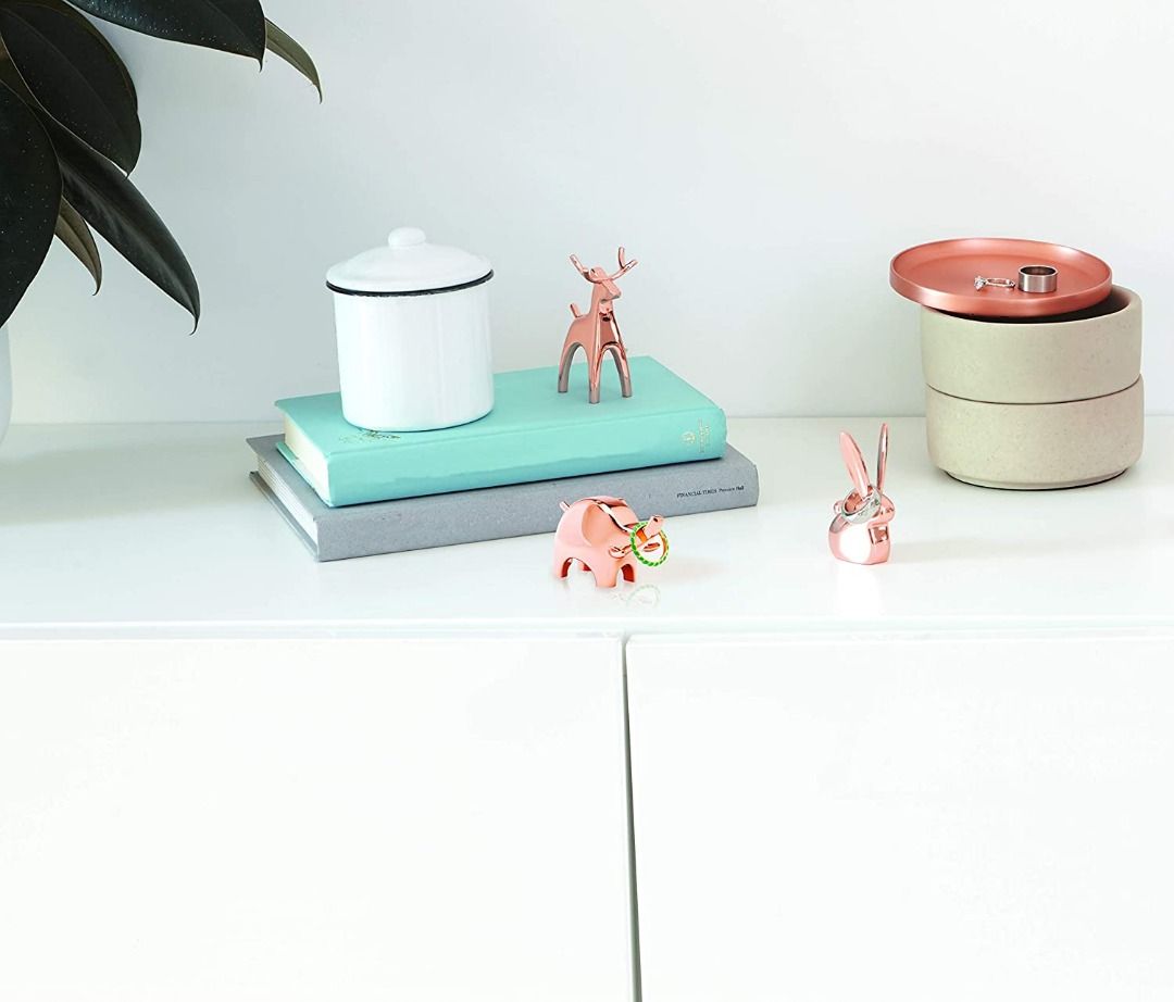 Reindeer top ring holder
