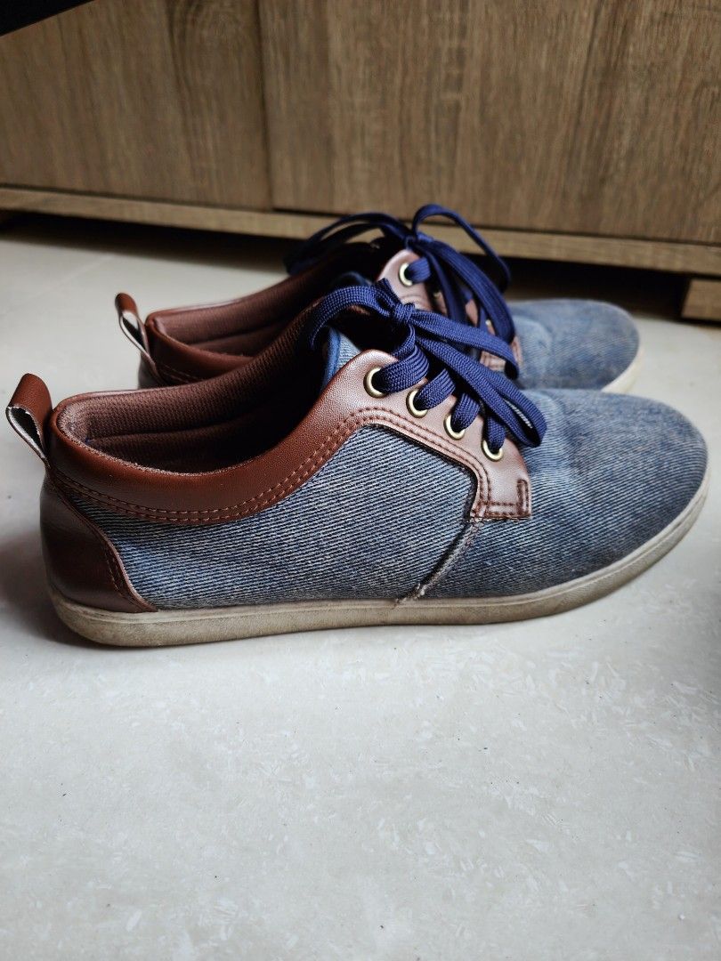 Shoes sneakers US9, Men's Fashion, Footwear, Sneakers on Carousell