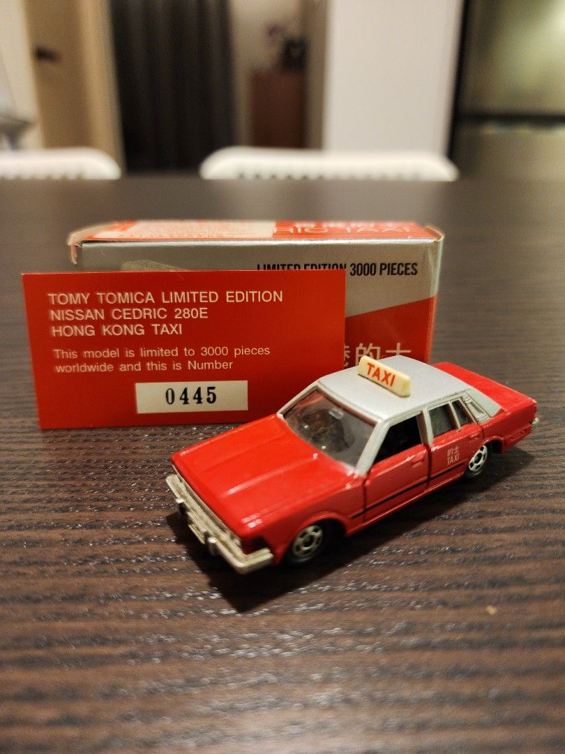 Tomy Tomica 香港的士NISSAN CEDRIC TAXI 日本製, 興趣及遊戲, 玩具