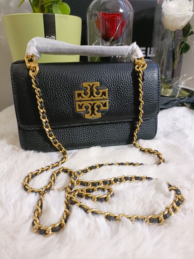 Tory burch chain sling, Women's Fashion, Bags & Wallets, Crossbody Bags on Carousell