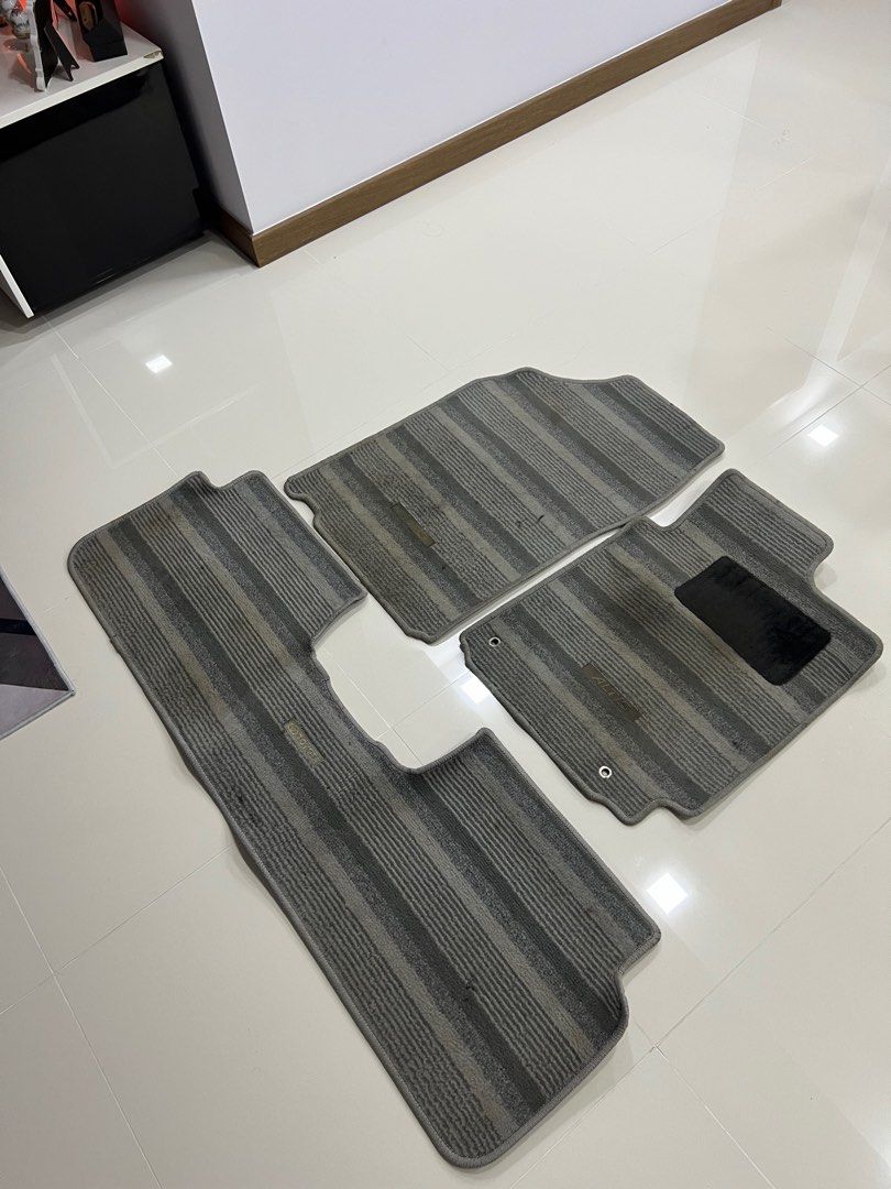 Toyota Altis floor Mat, Car Accessories, Accessories on Carousell
