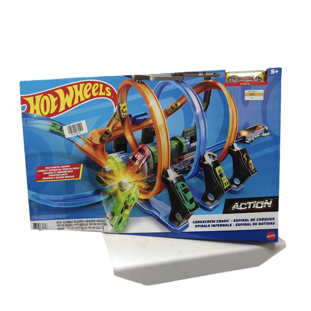 Hot wheels corkscrew on sale crash compatible cars
