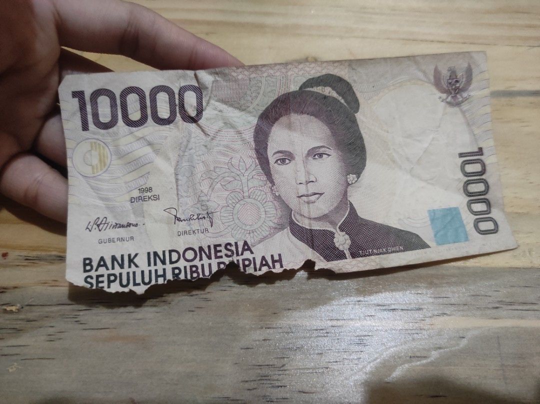 Uang Kertas 10 000 Rupiah Tjut Njak Dhien Uang Kuno Kertas Tjut