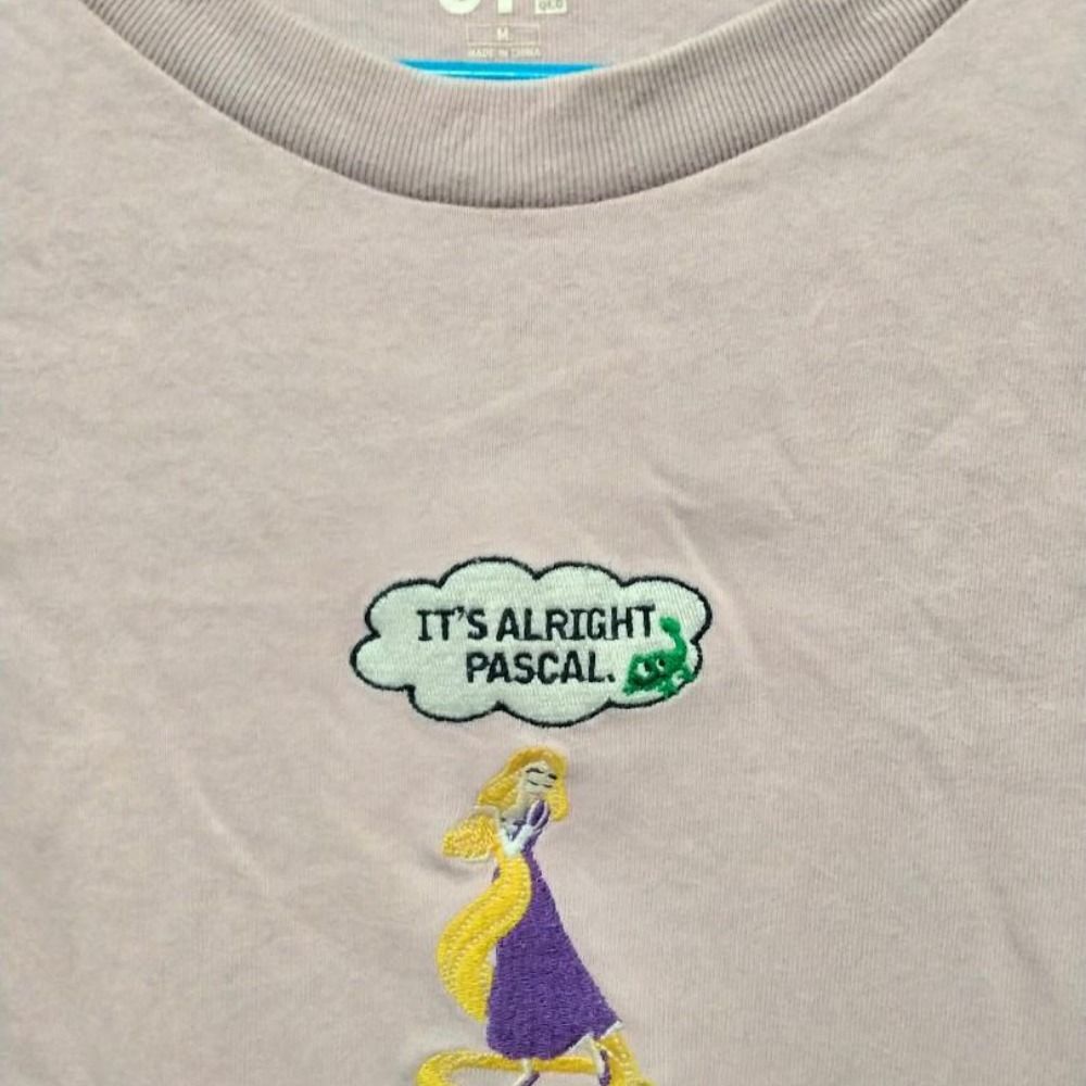 Uniqlo Disney Princess Tangled Rapunzel Cropped Top, Women's Fashion ...