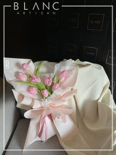 Valentine's day | Flower Bouquet | Roses Bouquet | Sunflowers Bouquet | Baby's Breath Bouquet | Tulips Bouquet | Birthday Flower | Anniversary Flower | Proposal Flower | Graduation Flower | Birthday Gift | 花束 | 玫瑰 | 葵花 | 向日葵 | 满天星 | 郁金香 | 生日 | 情人节