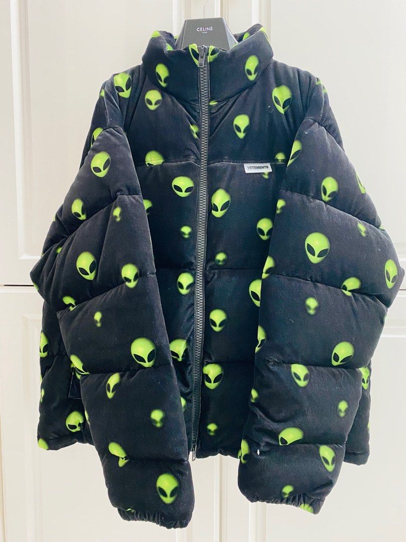 2022 FW Vetements 👽 Alien Puffer Jacket 🚀, 男裝, 外套及戶外衣服