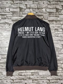 (Category: ) located in . Submitted by uniqlo.under.rm80 (Listing ID 1214241207, Image 1). Description: .