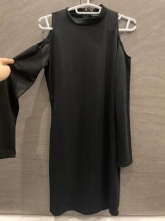 Zalora Basic Cold Shoulder Bodycon Dress