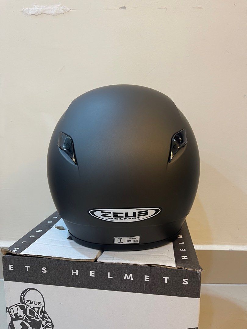 Zeus helmet, Motorbikes on Carousell