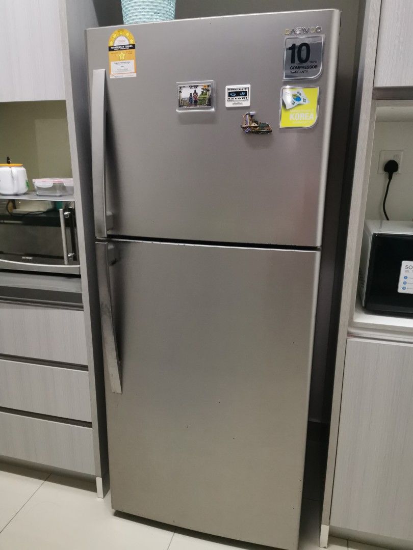 2 door fridge / daewoo fridge, TV & Home Appliances, Kitchen Appliances