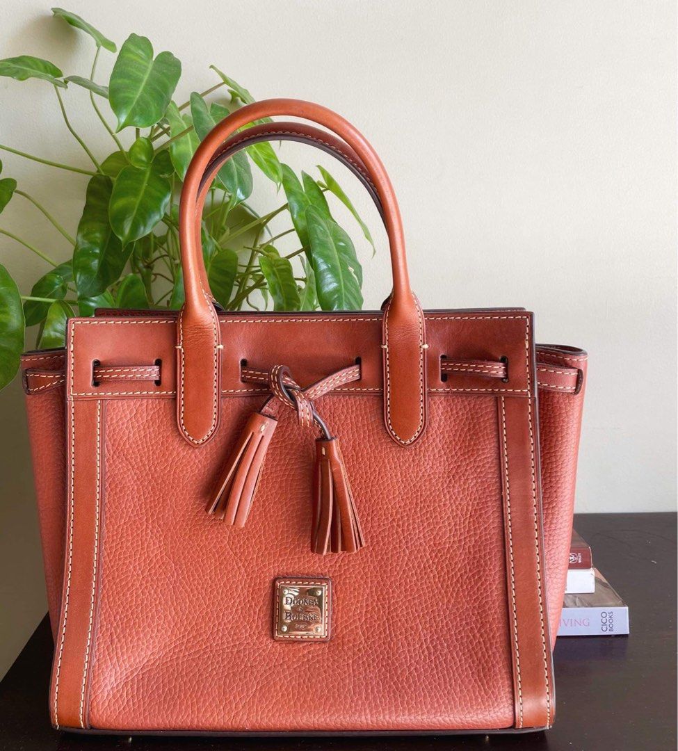 Dooney and discount bourke silver hardware