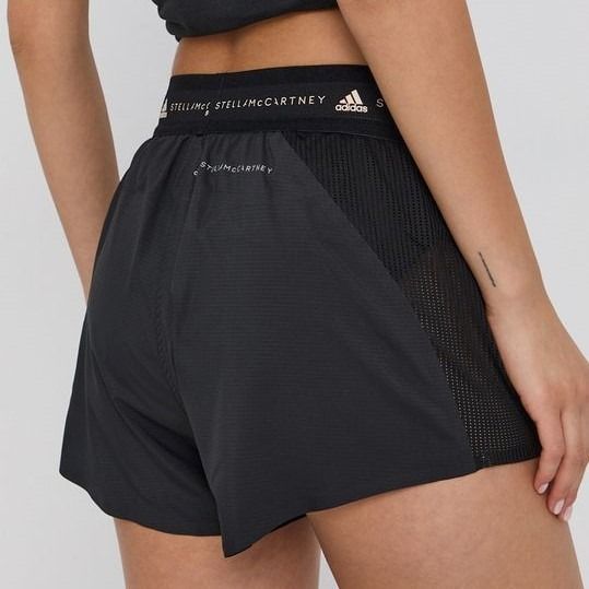 ADIDAS BY STELLA MCCARTNEY TRUEPACE MULTIPURPOSE SHORTS FU0747, 女裝, 運動服裝-  Carousell