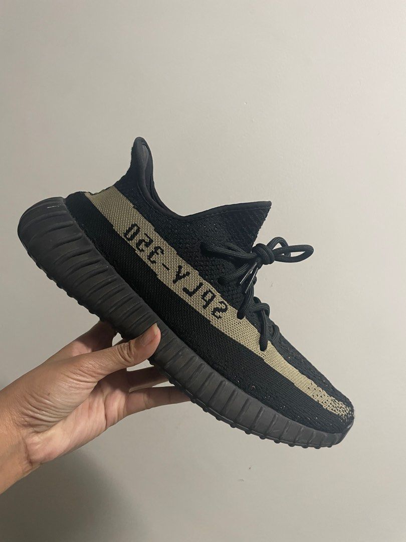 adidas yeezy 350 v2 footlocker