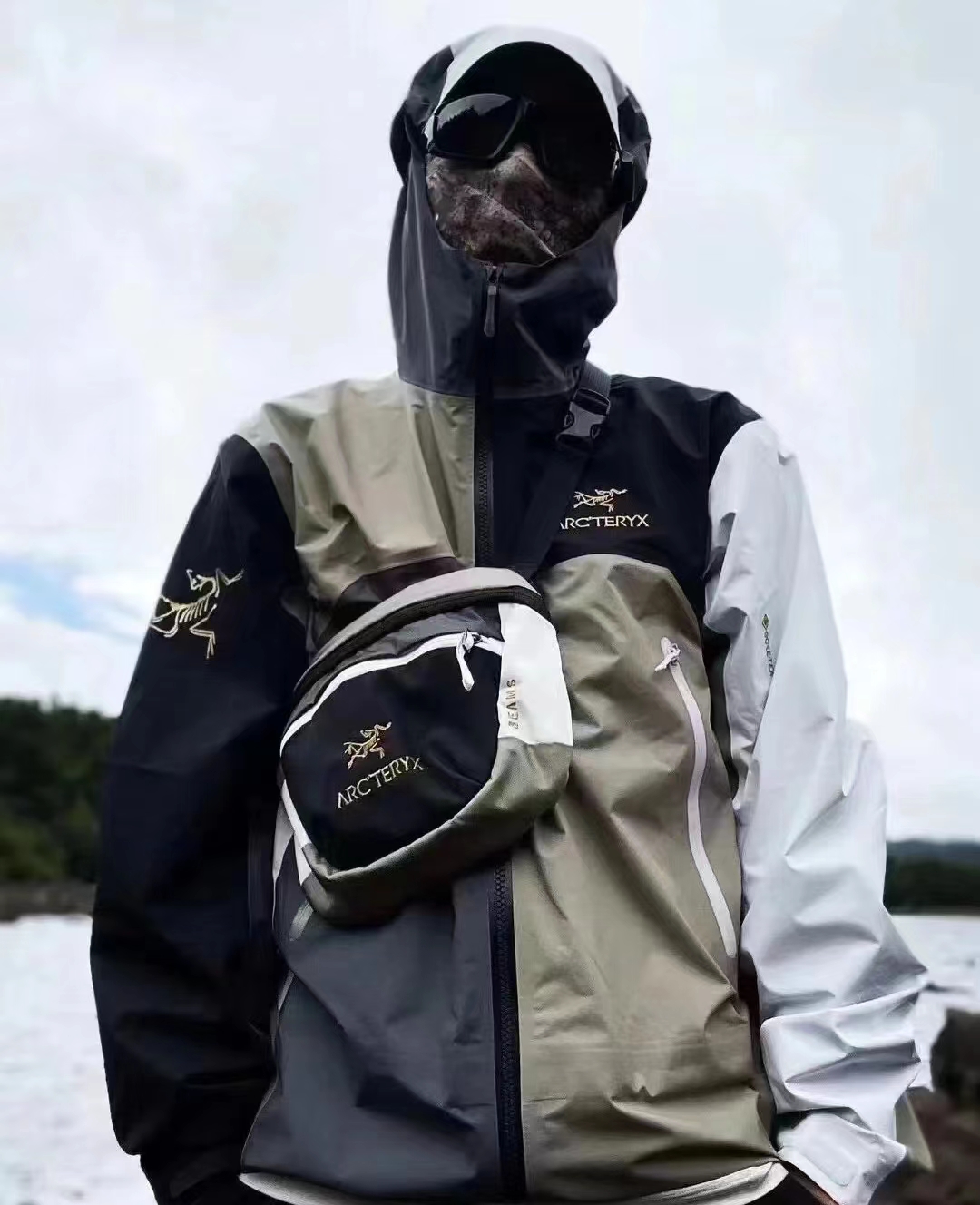 Authentic Archaeopteryx joint jacket, Luxury, Apparel on Carousell