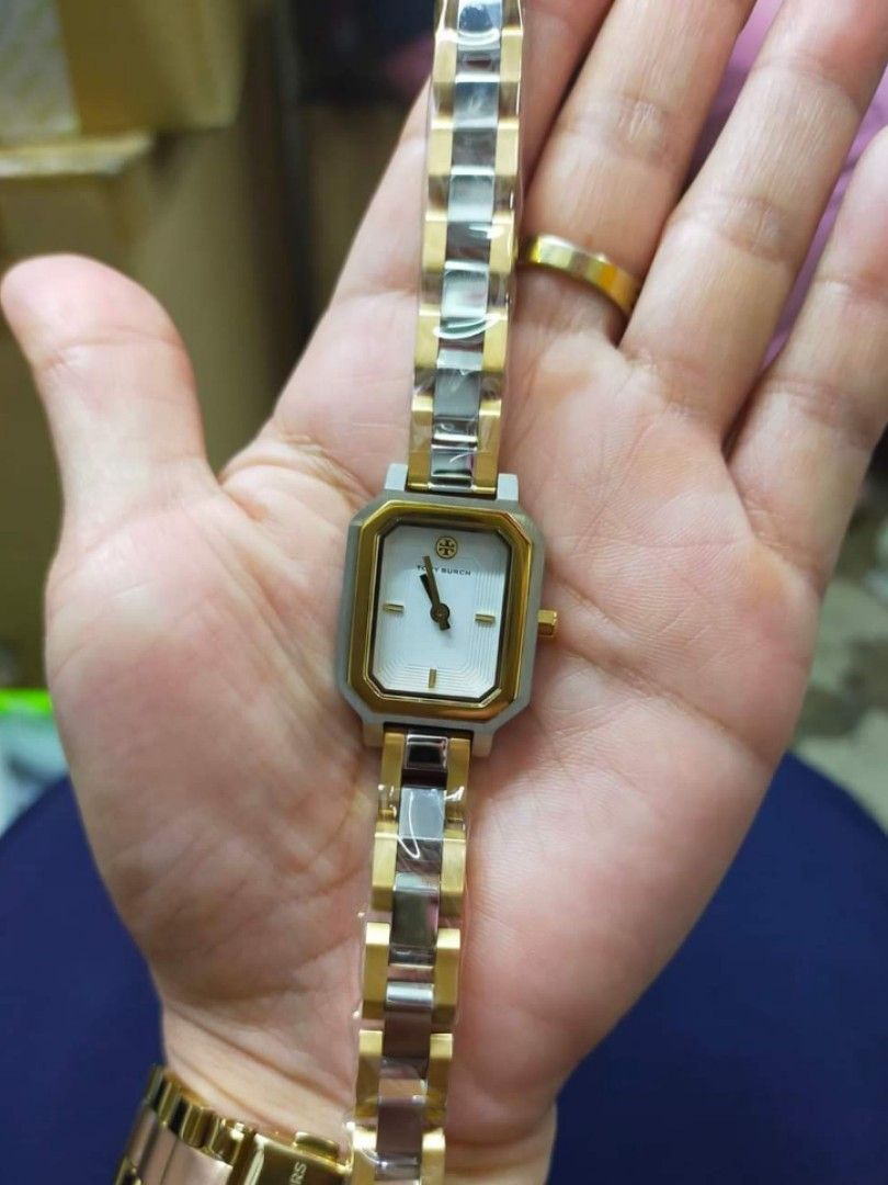 Robinson mini watch deals