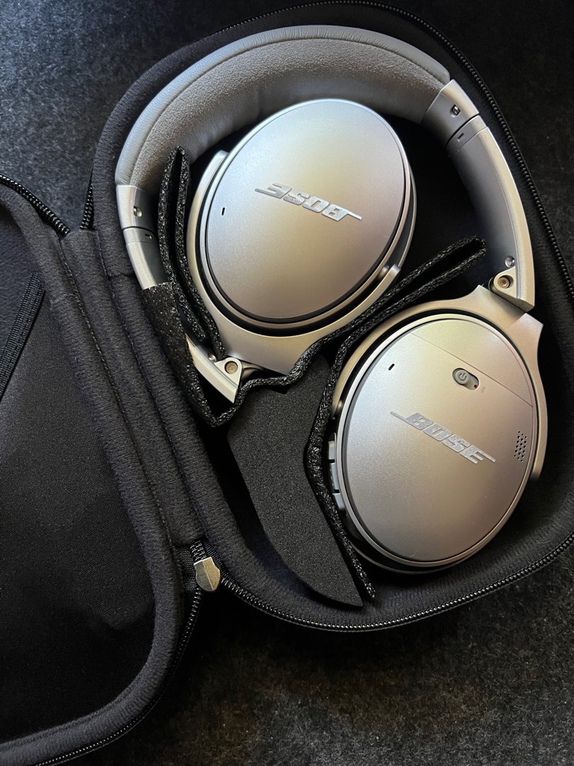 Bose QC35 II 35 II) Wireless NoiseCancelling Headphones