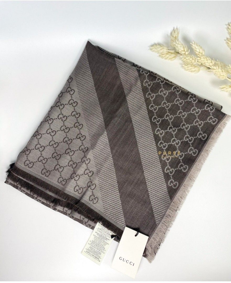 Gucci scarf 140 x 140 top