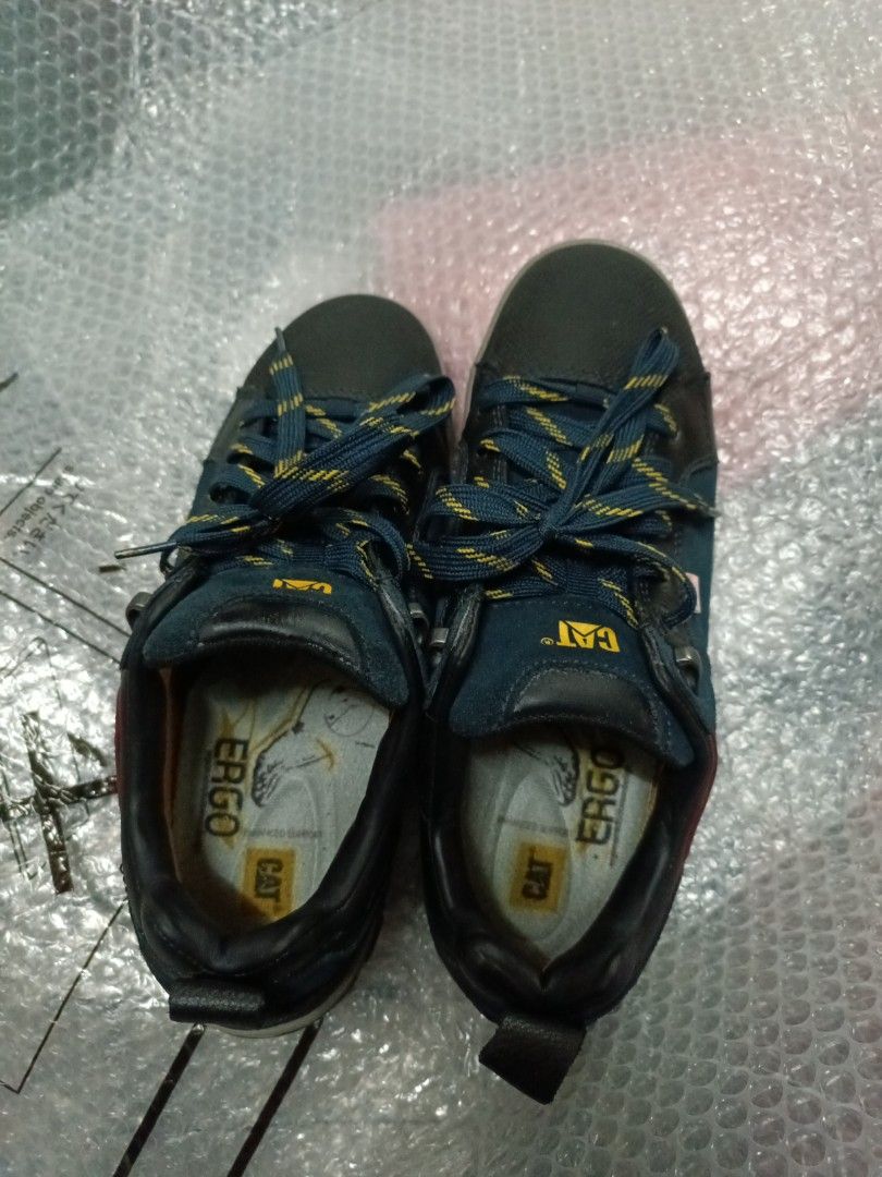 Brode Caterpillar Safety Shoes US 9 Lightly used safety shoes, Men