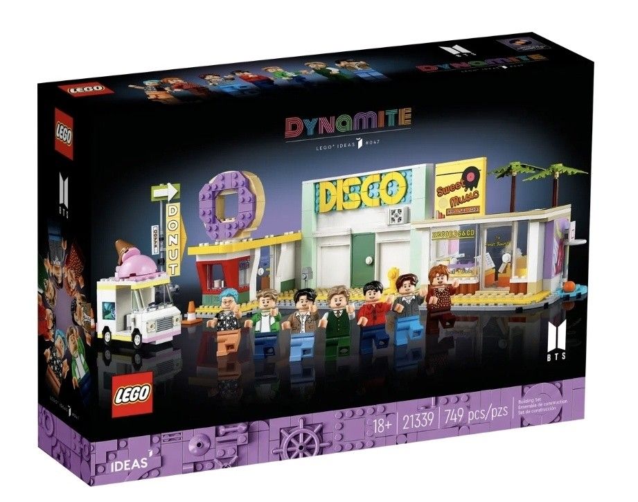 BTS x LEGO Set (Category: Lego & Building Sets) located in Cainta. Submitted by shopchelonline (Listing ID 1218133718, Image 1). Description: BTS x LEGO Set 🛒8,000.00 each(all in) + LSF 💎Pre-order - NO RUSH SHIPPING 💜Sealed 💜For 2 sets: -2 Lego set -1 pob -1 truck Lego set 💎Korea Pasabuy 💎Colors may vary due to lighting. 💎Availability and price may vary 💎The outer case/box is simply for protecting goods. (Damages such as scratches, discol