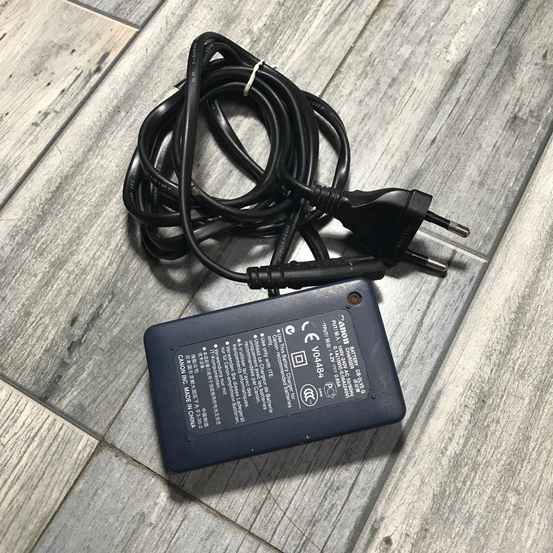 CANON BATTERY CHARGER ( CB-2LVE G ) (Category: Batteries & Chargers) located in Makati City. Submitted by jasper_and_stuff (Listing ID 1218090449, Image 2). Description: - Input : 100V-240V | AC 50/60Jz - Output : 4.2V - 0.65A.