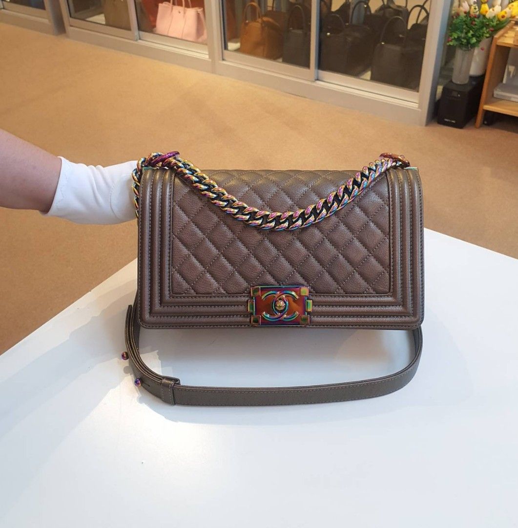 Chanel boy 25cm Iridescent Brown Goat Leather Rainbow Hardware