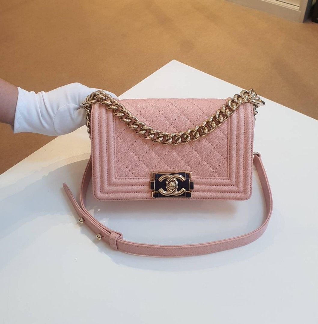 Light pink store chanel boy bag
