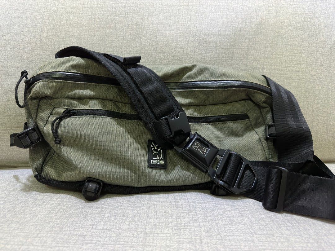 Chrome Industries Kadet Chekhov Messenger Magazine, Men's Fashion, Bags