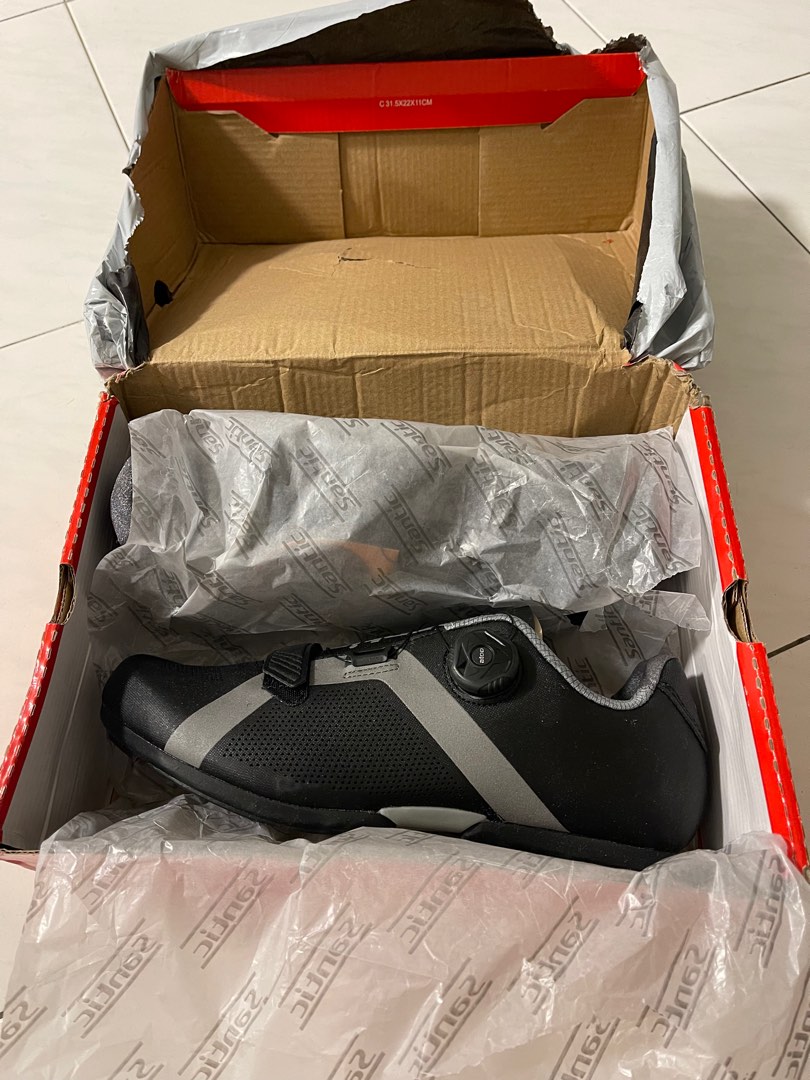 Santic Apollo 2.0 lock free Cleat less cycling shoes, Sports Equipment