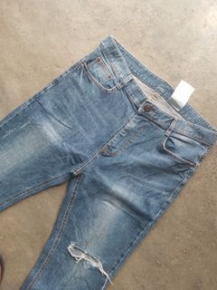 Collaveo rippped jeans